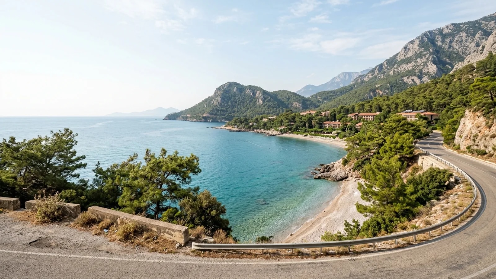 Transfer naar Belpoint Beach Hotel Privébusje van luchthaven Antalya bij de ingang van Belpoint Beach Hotel in Beldibi